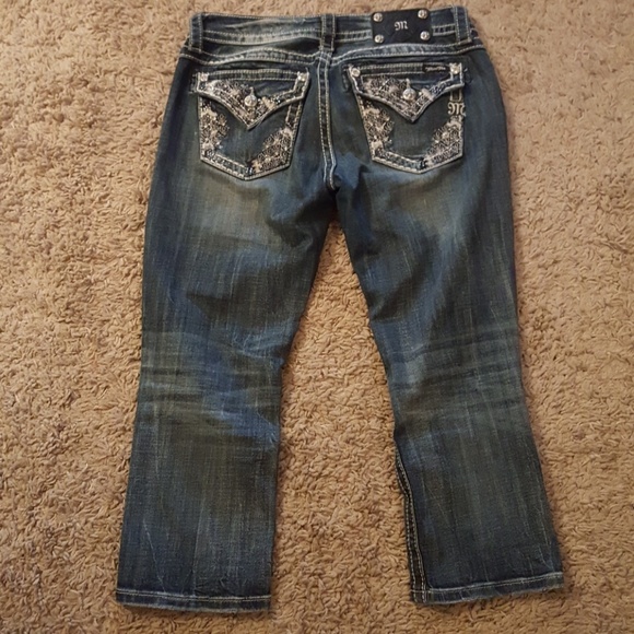 Miss Me Capris - Picture 1 of 3